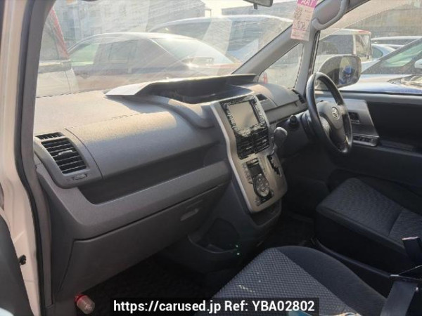 Used 2008 AT toyota noah ZRR70W Image[9]