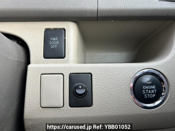 Used 2010 AT toyota noah ZRR70G Image[25]