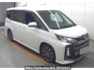 Toyota Noah ZWR90W