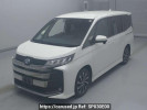 Toyota Noah ZWR90W