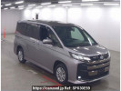Toyota Noah ZWR95W