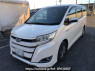 Used 2017 AT toyota noah ZWR80G Image[0]