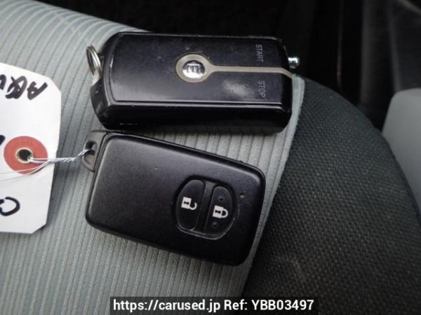 Used 2012 AT toyota aqua NHP10 Image[34]