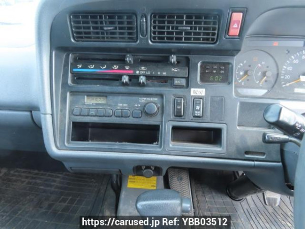 Used 2003 AT toyota hiace-commuter RZH125B Image[32]