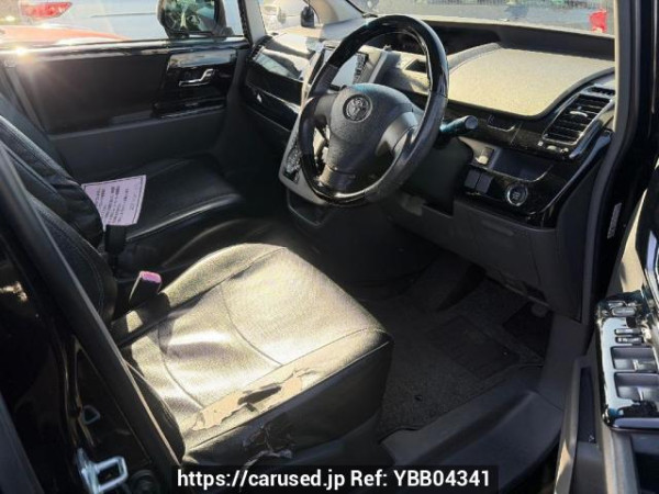 Used 2008 AT toyota voxy ZRR70W Image[8]