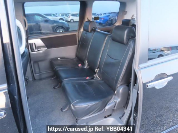 Used 2008 AT toyota voxy ZRR70W Image[21]