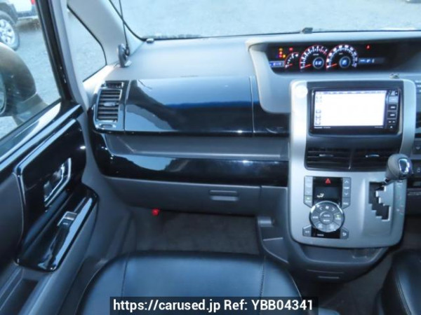 Used 2008 AT toyota voxy ZRR70W Image[25]