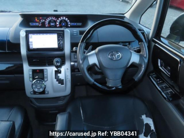 Used 2008 AT toyota voxy ZRR70W Image[26]