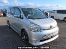 Toyota Voxy ZRR70W