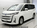 Toyota Noah ZWR90W