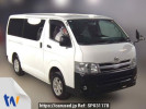 Toyota Hiace Van KDH206V