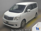 Toyota Noah ZRR70G