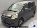 Toyota Noah ZRR70G