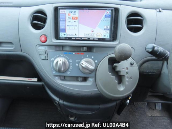 Used 2005 AT toyota sienta NCP81G Image[29]