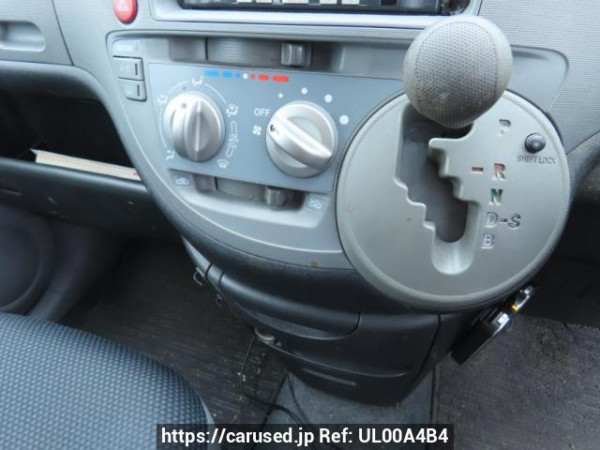 Used 2005 AT toyota sienta NCP81G Image[31]