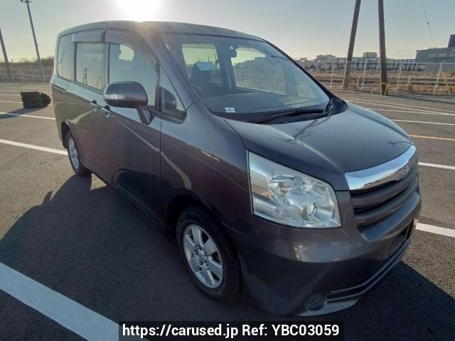 Buy Used 2009 Toyota Noah ZRR70G (YBC03059) - Carused.jp