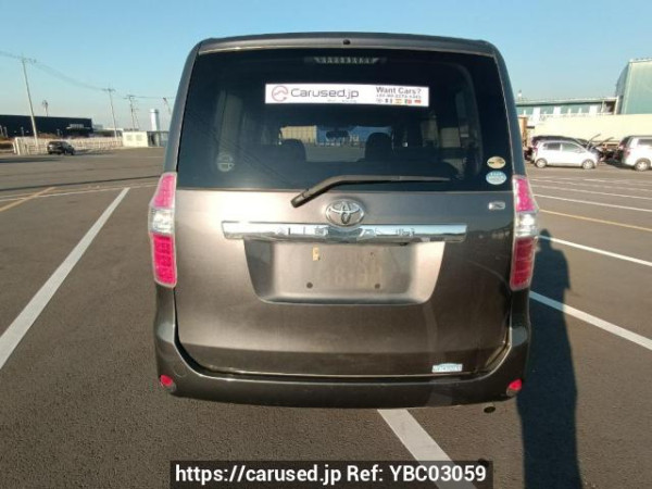 Used 2009 AT toyota noah ZRR70G Image[5]