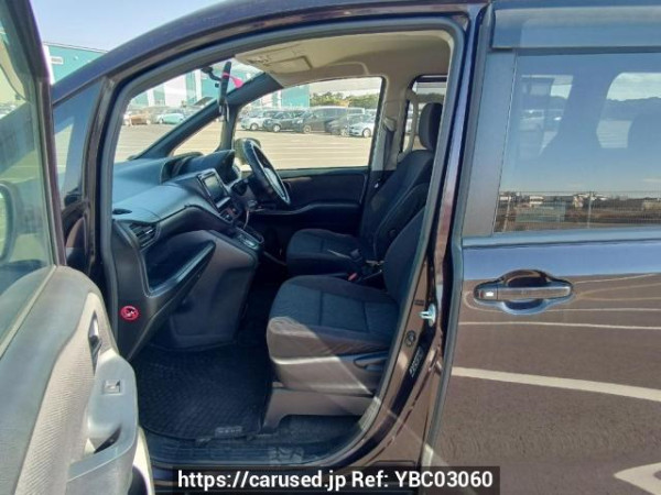 Used 2015 AT toyota noah ZRR80G Image[14]