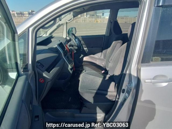 Used 2009 AT toyota noah ZRR75W Image[14]