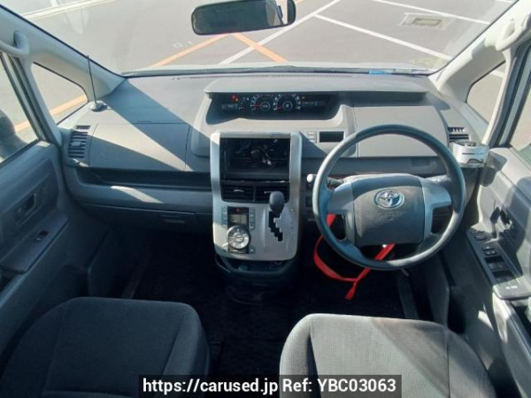 Used 2009 AT toyota noah ZRR75W Image[18]