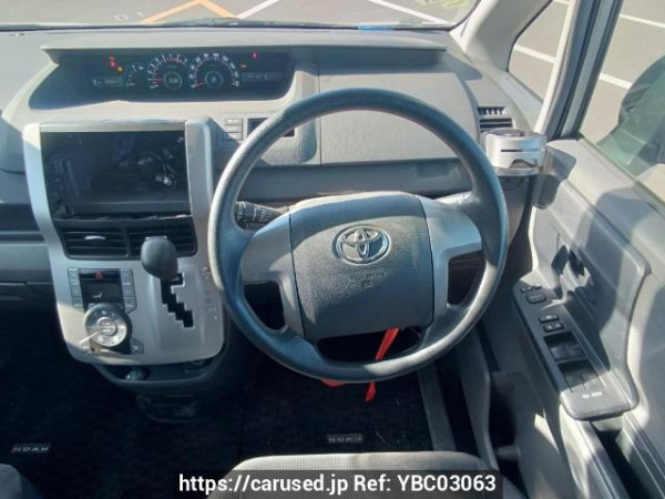 Used 2009 AT toyota noah ZRR75W Image[20]