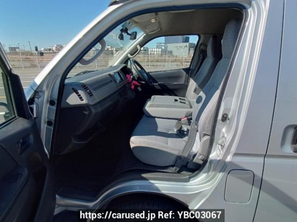 Used 2005 AT toyota hiace-van TRH200K Image[16]