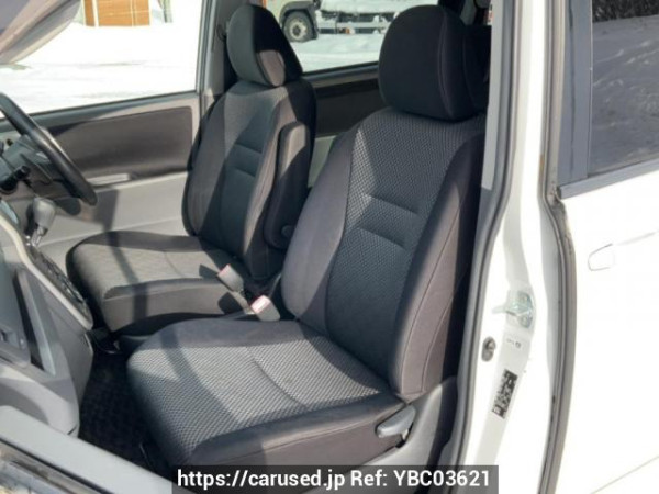 Used 2009 AT toyota noah ZRR75W Image[13]