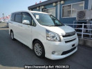 Toyota Noah ZRR75W
