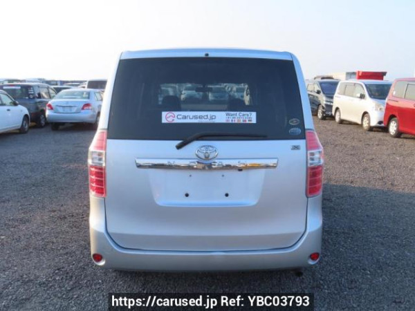 Used 2008 AT toyota noah ZRR70G Image[5]