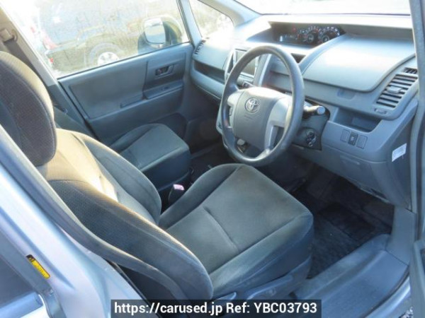 Used 2008 AT toyota noah ZRR70G Image[14]