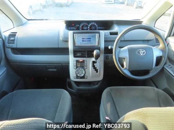 Used 2008 AT toyota noah ZRR70G Image[24]