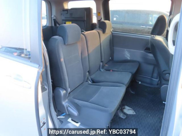 Used 2008 AT toyota noah ZRR70G Image[19]