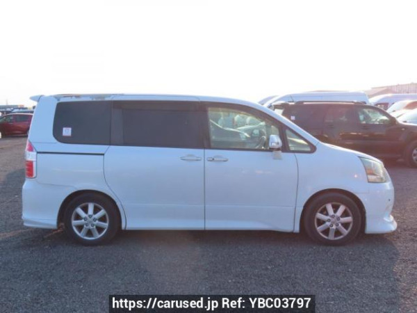 Used 2010 AT toyota noah ZRR75W Image[7]