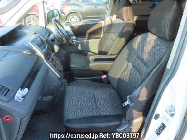 Used 2010 AT toyota noah ZRR75W Image[16]