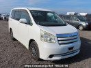 Toyota Noah ZRR75G