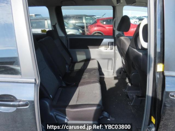 Used 2009 AT toyota noah ZRR70W Image[18]