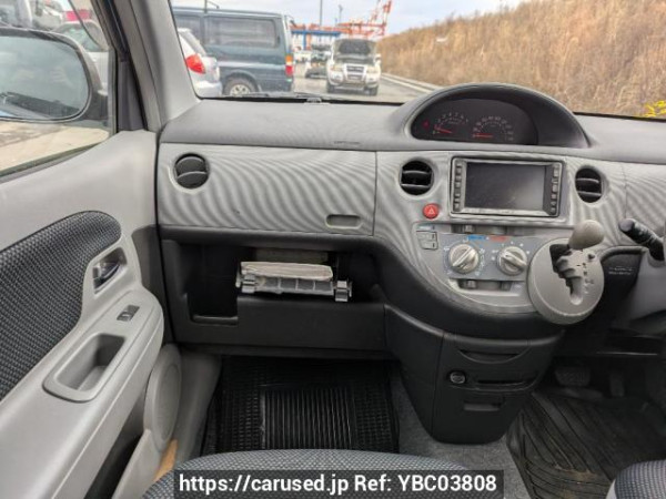 Used 2005 AT toyota sienta NCP81G Image[17]
