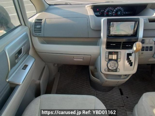 Used 2009 AT toyota noah ZRR75W Image[19]