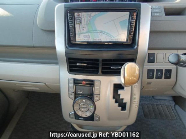 Used 2009 AT toyota noah ZRR75W Image[23]