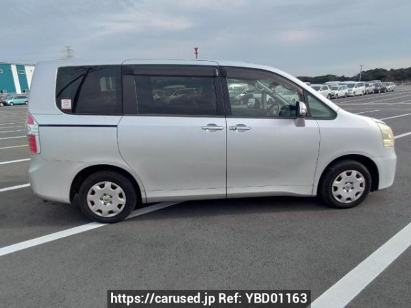Used 2009 AT toyota noah ZRR70G Image[7]