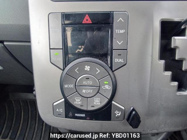 Used 2009 AT toyota noah ZRR70G Image[24]