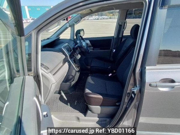 Used 2008 AT toyota noah ZRR70W Image[14]