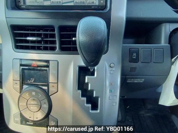 Used 2008 AT toyota noah ZRR70W Image[25]