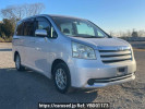 Toyota Noah ZRR70G