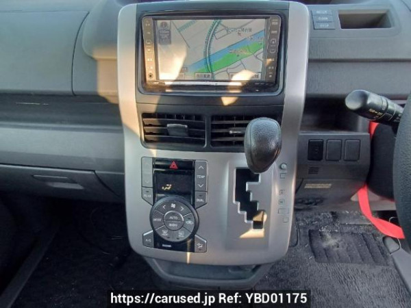 Used 2008 AT toyota noah ZRR70G Image[22]