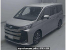 Toyota Noah ZWR90W