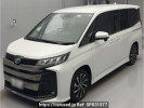 Toyota Noah ZWR90W