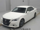 Toyota Crown Hybrid AWS210