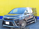 Toyota Voxy ZWR80W