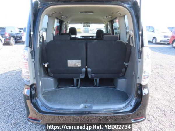 Used 2007 AT toyota voxy ZRR70W Image[8]